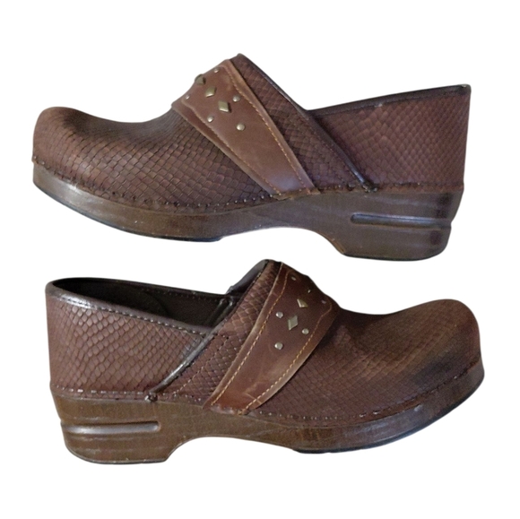 Dansko Pavan Brown Leather Clogs Snakeskin Embossed Comfort Shoes Size 10 - Picture 1 of 10